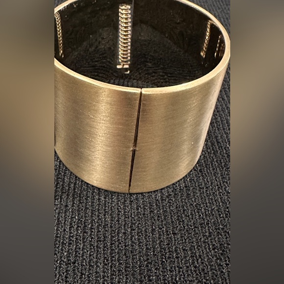 Kenneth Cole Wide Cuff With Stunning Peacock Stone With Crystal Enhancements - Picture 4 of 8